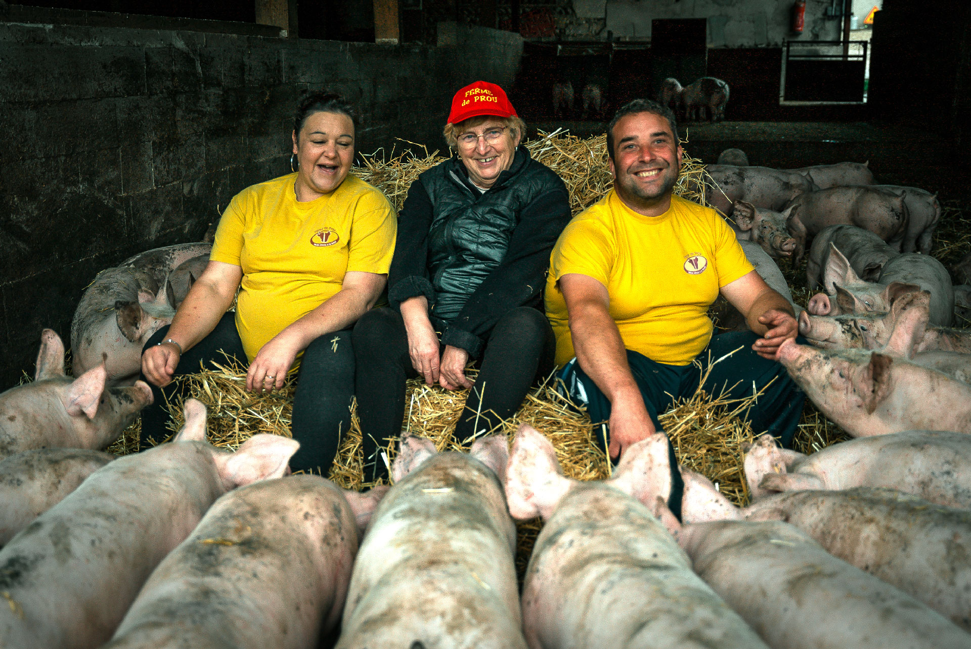 Jérôme perpétue une histoire de famille d'éleveur de cochon à retrouver au magasin des producteur Ô Champs Paysans à Collonges-sous-Salève en Haute-Savoie